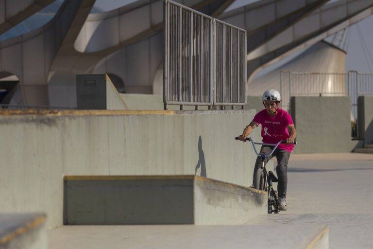 Mindful Relationships: Cultivating Connection and Communication